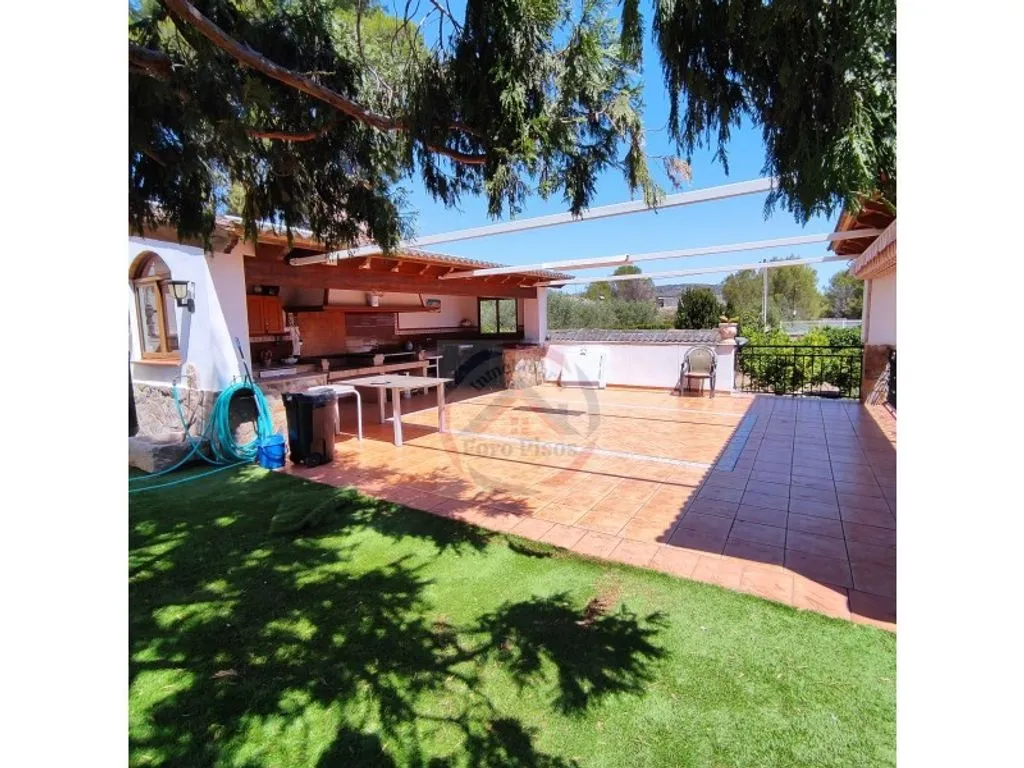 Terrass - Luxury Villa with Pool in Bellús, Valencia