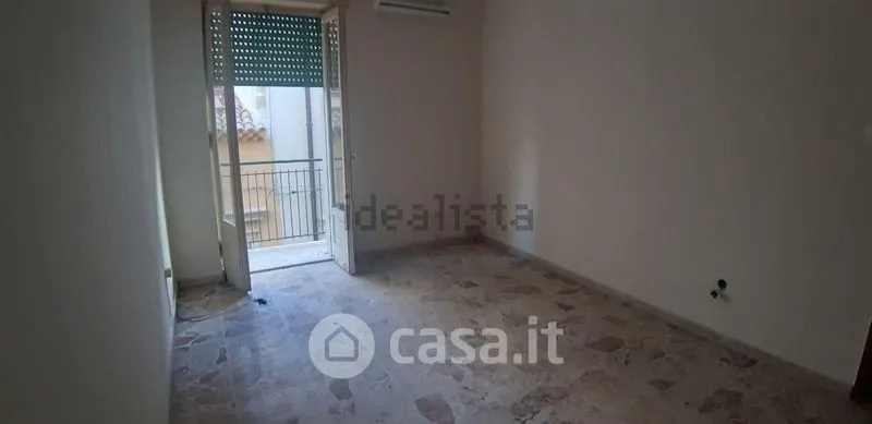 Toad - Four-Room Apartment with Balcony in Augusta
