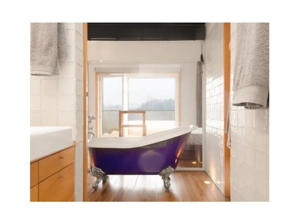 Bathrooms - Luxury Apartment with Pool in Porto