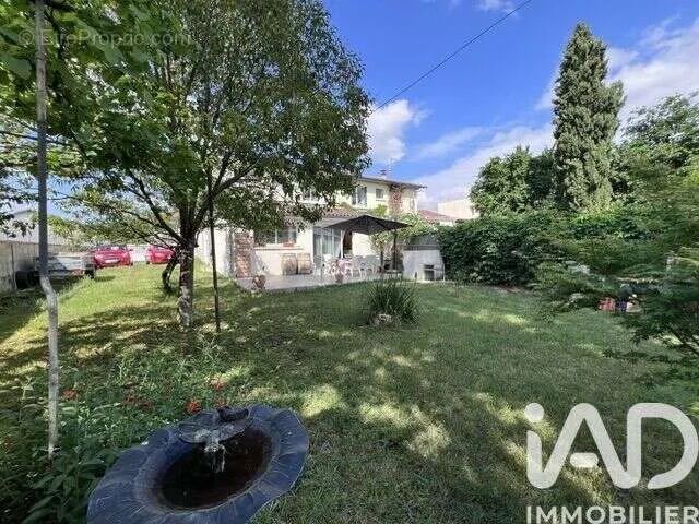 Aed - Traditional House with Garden in Blanquefort Centre