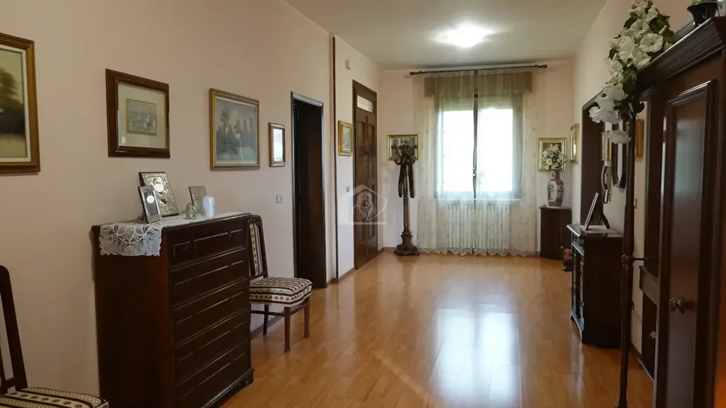 Entrée - Semi-detached Apartment with Garden in Suzzara