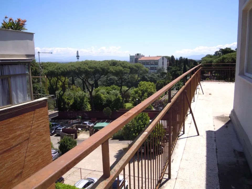 Rõdu - Rented Room with Panoramic View in Central Rome