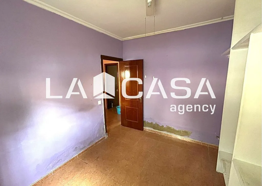 Toad - Ground Floor Flat to Renovate in Pío XII