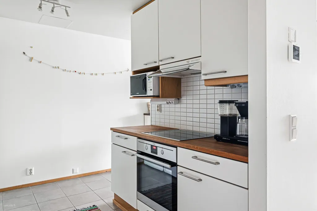 Köök - Spacious Corner Flat with Balcony in Kerava