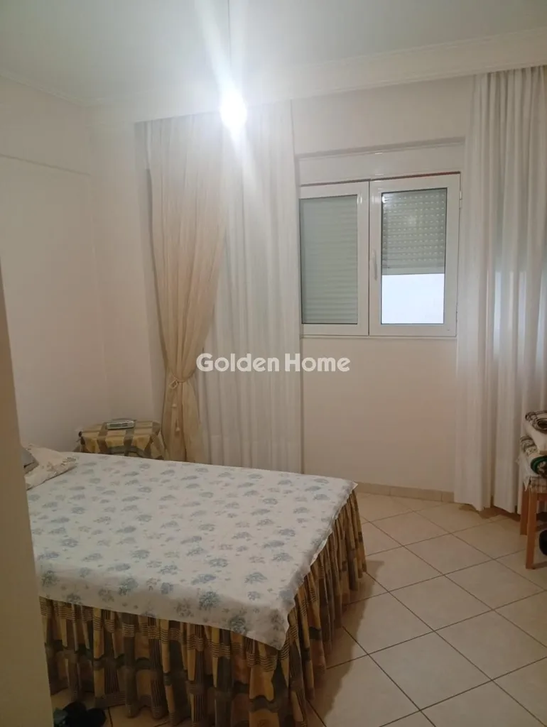 Magamistoad - Modern Apartment with Balcony in Zografou Centre