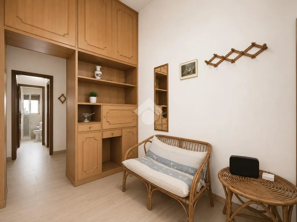 Entrée - Ground Floor Trilocale in University Area, Lecce