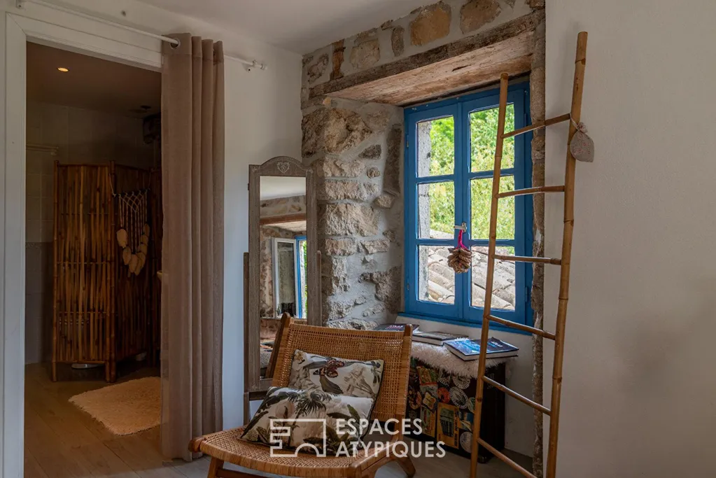 Esik - Historic Millhouse with River View in Burzet