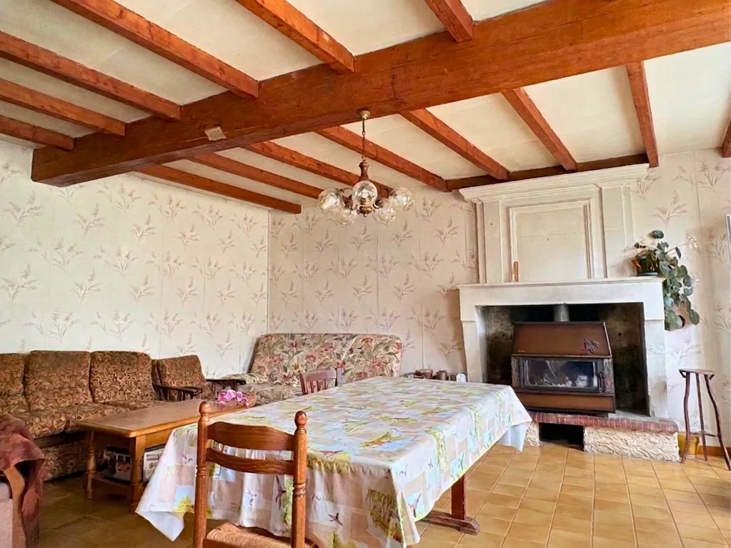 Dining Room - Charming 2-Bedroom House in Ste Severe