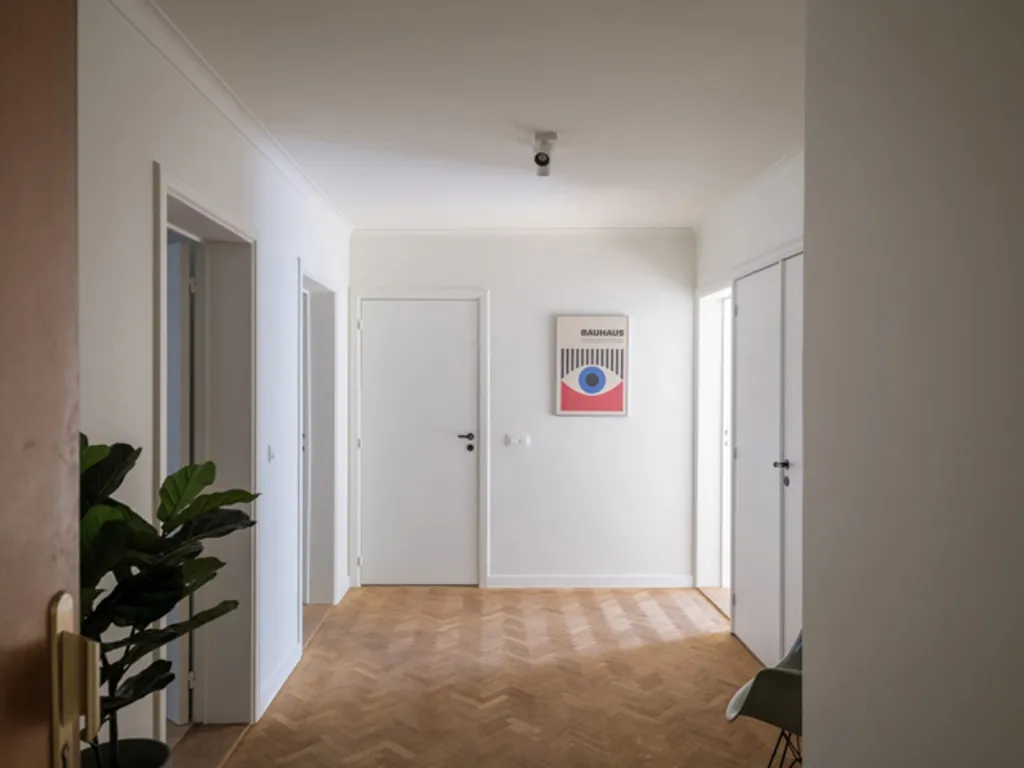 hallway_entrance