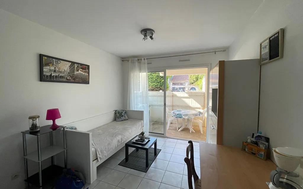 Chambres - Studio Meublé avec Terrasse à La Rochelle