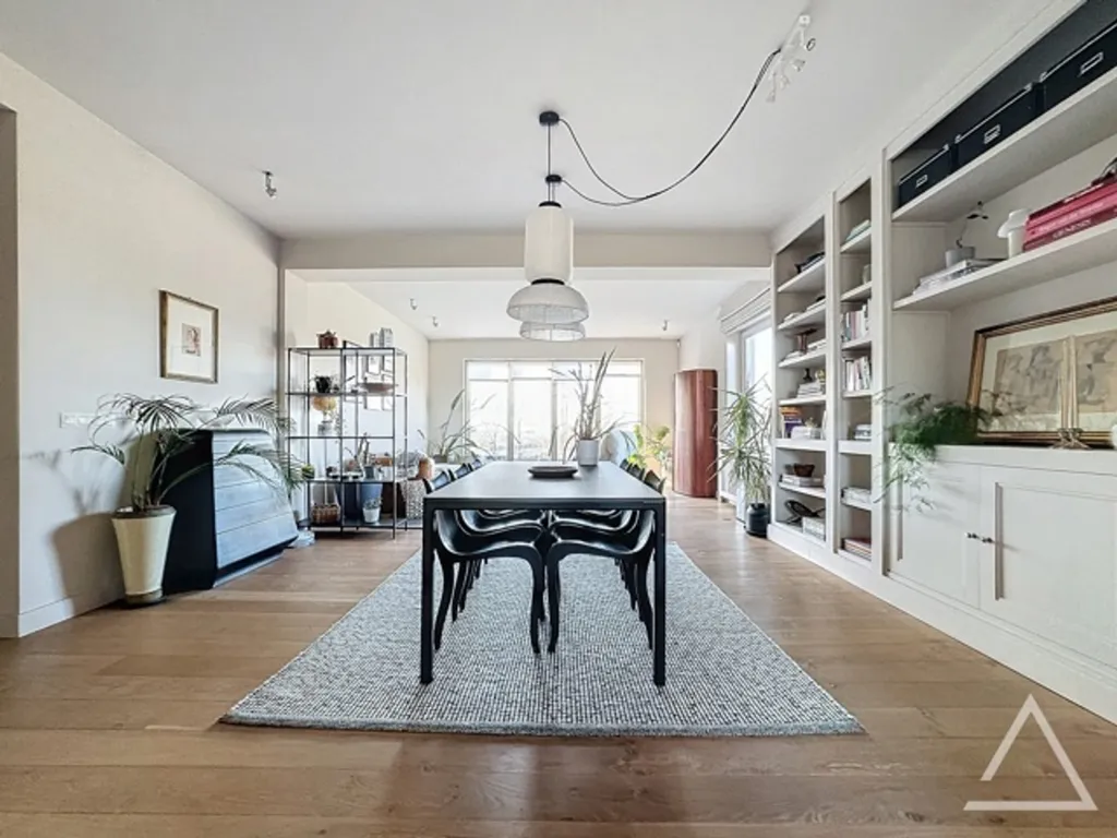 Salle à manger - Appartement Luxe avec 2 Terrasses au Cœur de la Ville