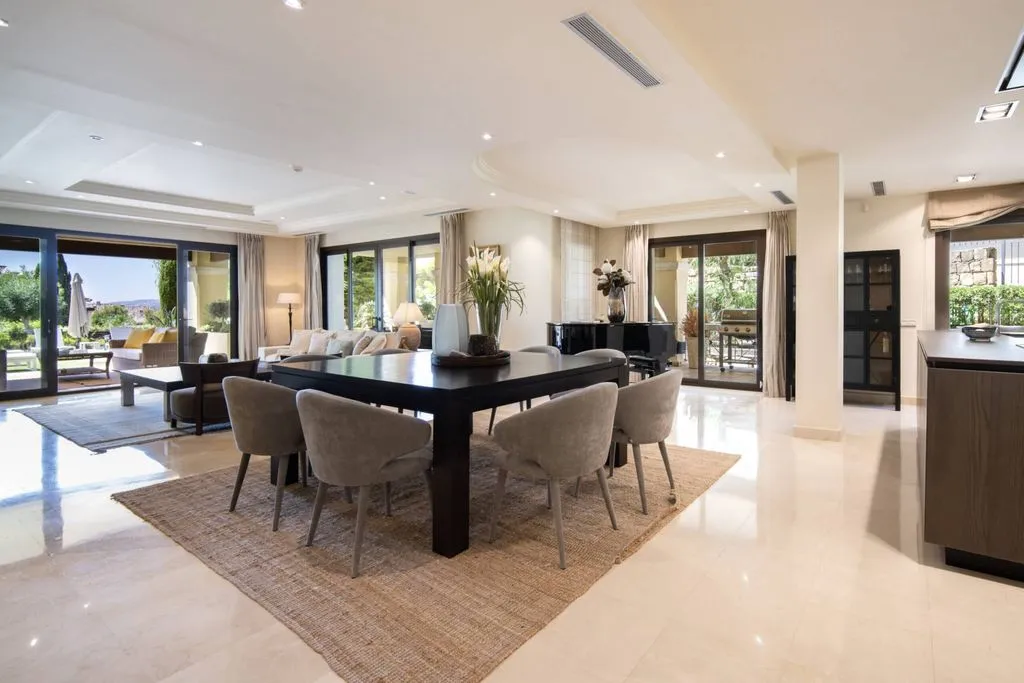 Salle à manger - Luxury Villa with Pool in Nueva Andalucia, Marbella