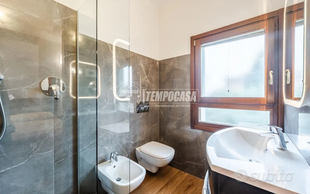 Salles de bain - Restored Villa with Garden in Minerbio