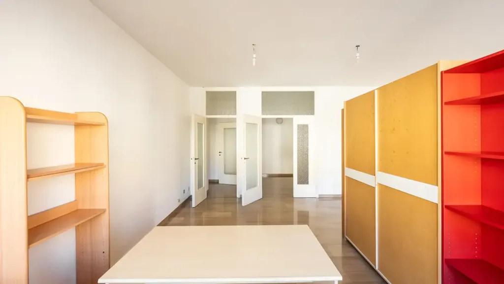 Chambres - Spacious 4-Bedroom Apartment with Balconies in Milan