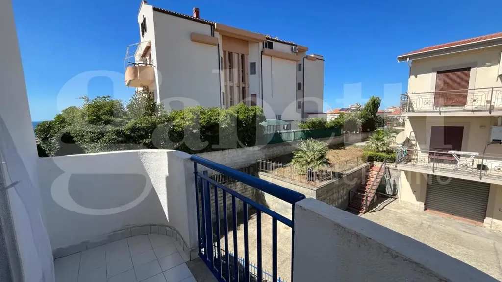 Rõdu - Apartment with Sea View in Scalea