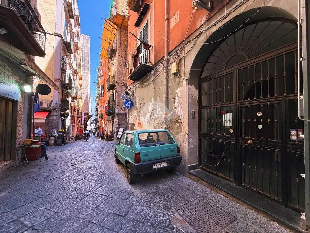 Esterno - Palazzo with Multiple Units in Vico della Tofa, Naples
