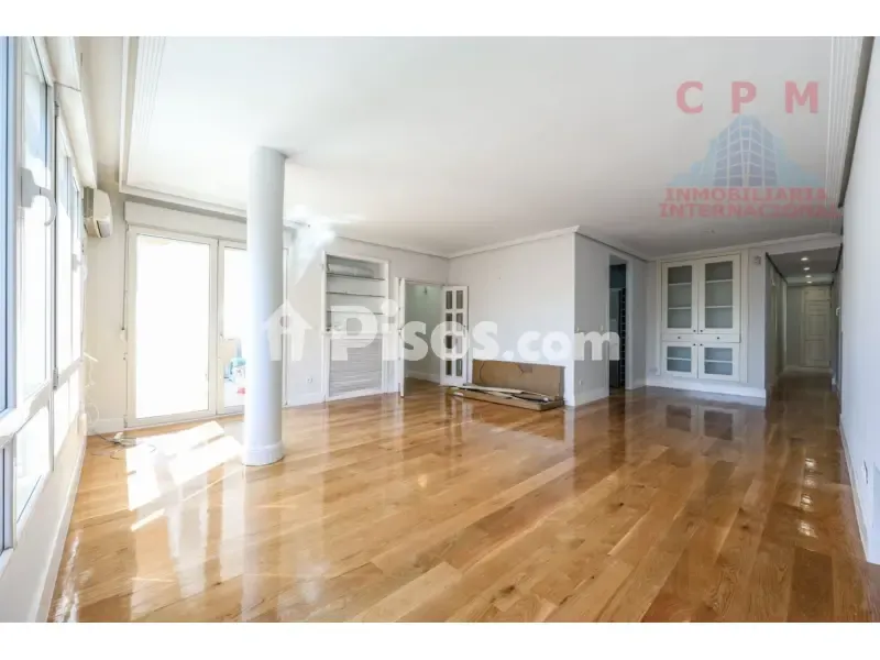 Living Room - Sunny Loft with Terraces in Castellana