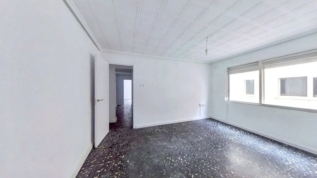 Pièces - Apartment with Lift in Godelleta