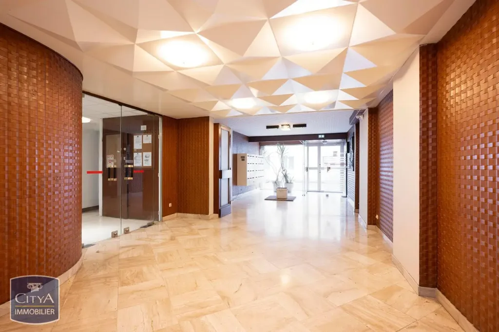 Esik - City-Centre Flat with Balcony in Dax