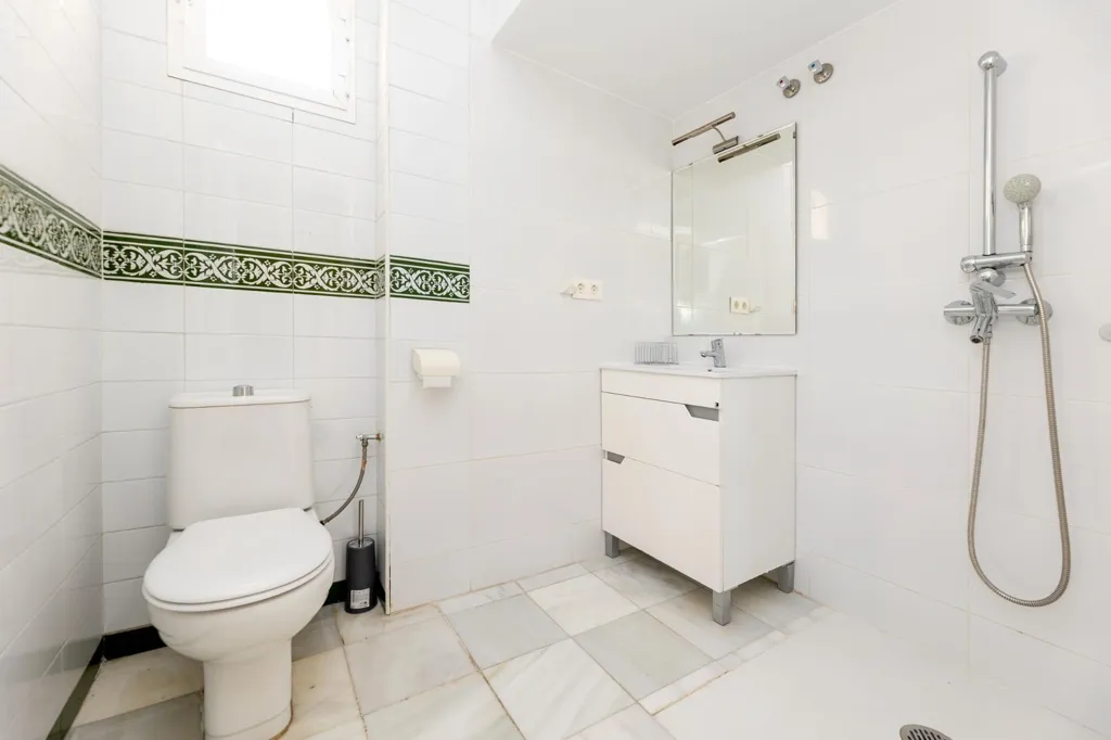 Bagni - Detached House with Private Pool in Granada