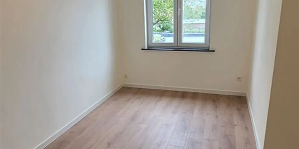 Pièces - Appartement Rénové avec Terrasse à Itegem