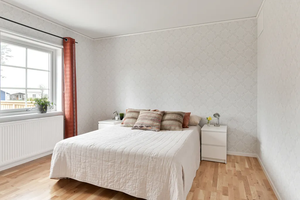 Magamistoad - Newly Built Villa with Garden in Väskinde