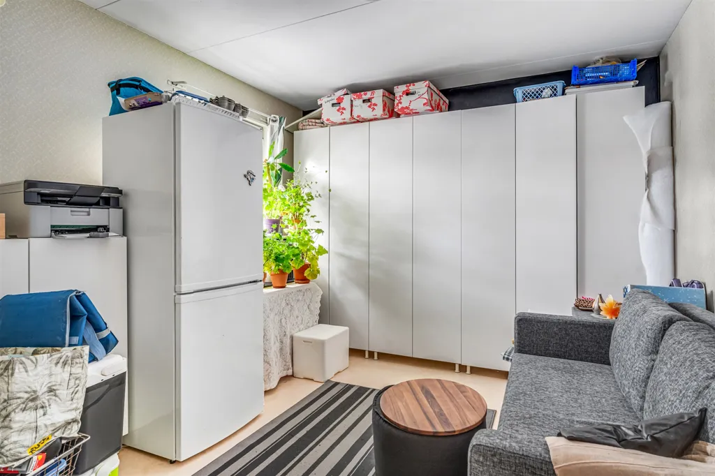 Séjour - Bright Three-Bedroom Flat with Balconies in Ekeby