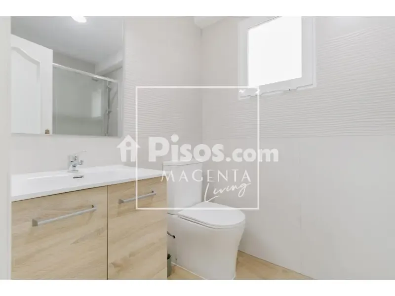 Vannitoad - Bright Studio with Balcony in Murillo Street