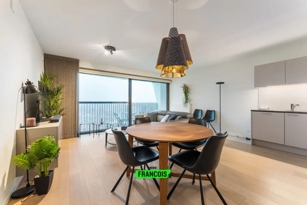 Salle à manger - Appartement Moderne avec Vue Panoramique à Mariakerke