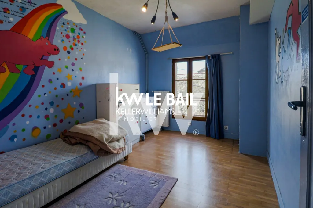 Magamistoad - Stone Town House with Garden in Sagy