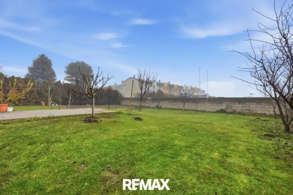 Jardin - Multi-Unit House with Expansion Potential in Haschendorf