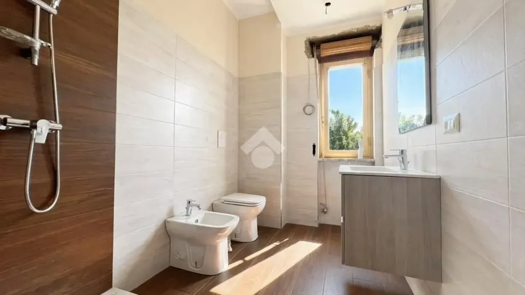 Salles de bain - Rusticated Apartment with Balcony in Montalto Uffugo