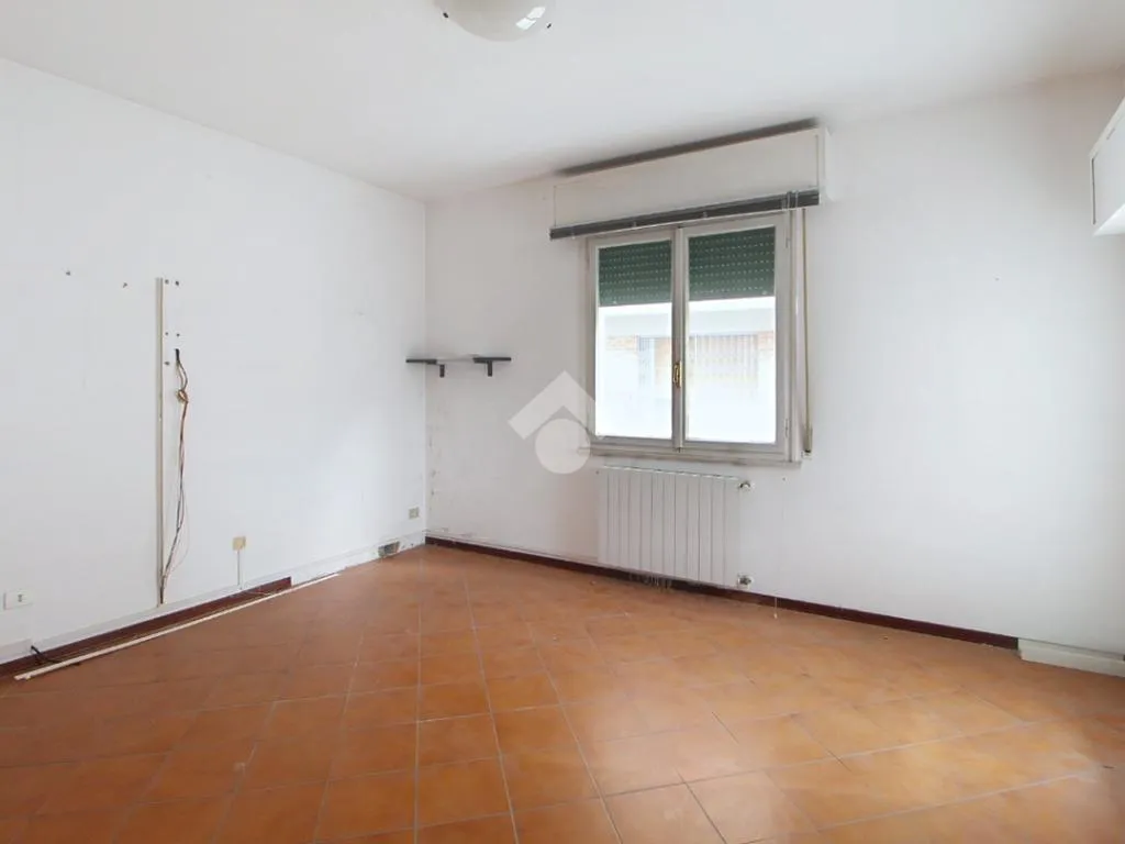 Stanze - Quadrilocale with Private Balcony in Pisa