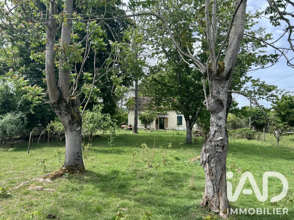 Giardino - Rustic Farmhouse with Garden in Beaulon