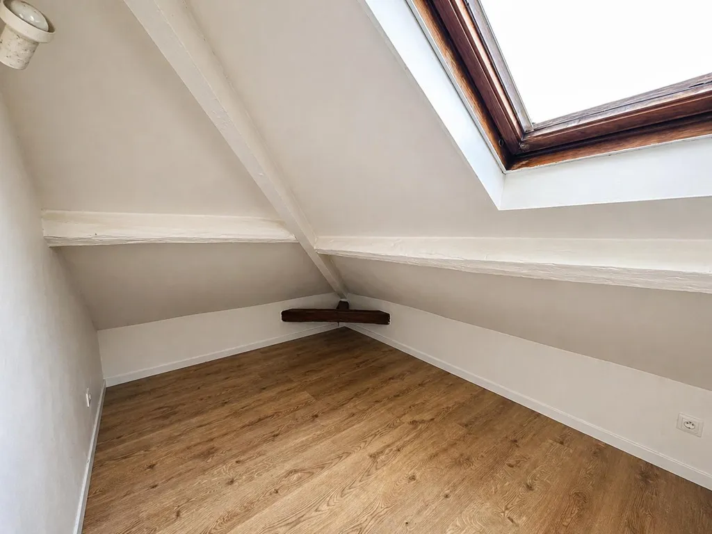 Toad - Atypical Duplex Apartment in Fontainebleau