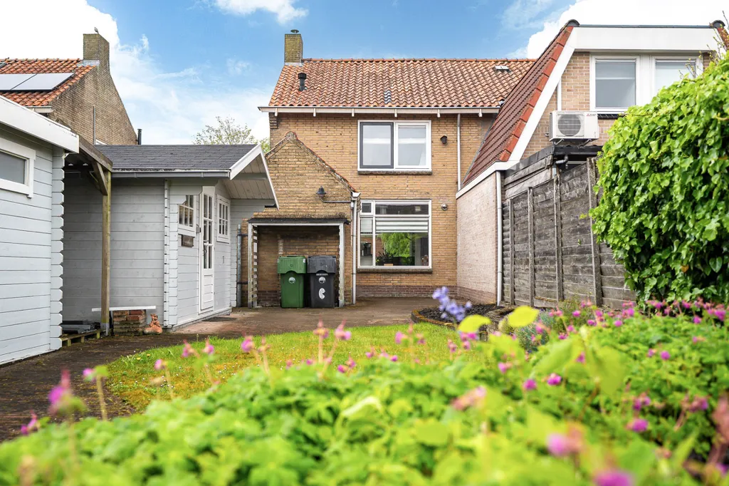 Jardin - Two-Storey House with Garden in St.-Jacobiparochie