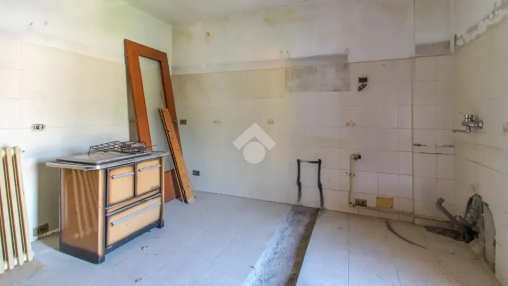 Vannitoad - Triplex with Balcony in Vestone