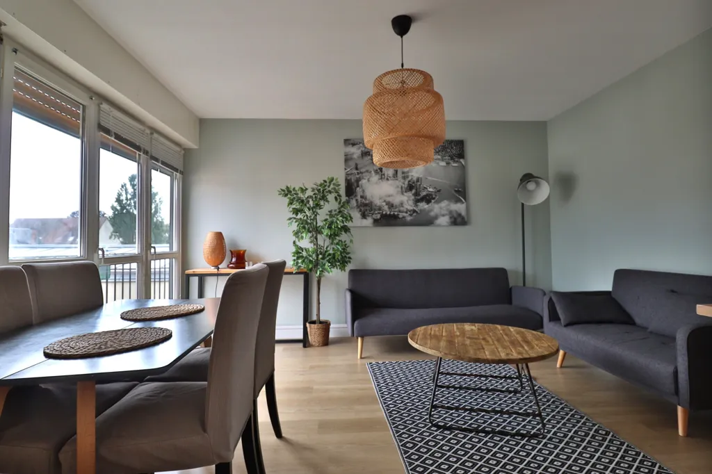 Soggiorno - 5-Piece Apartment Near Troyes Centre