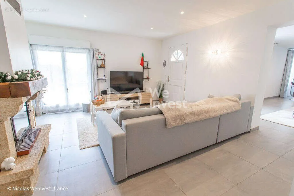 Séjour - Pavillon Indépendant avec Jardin à Dampmart