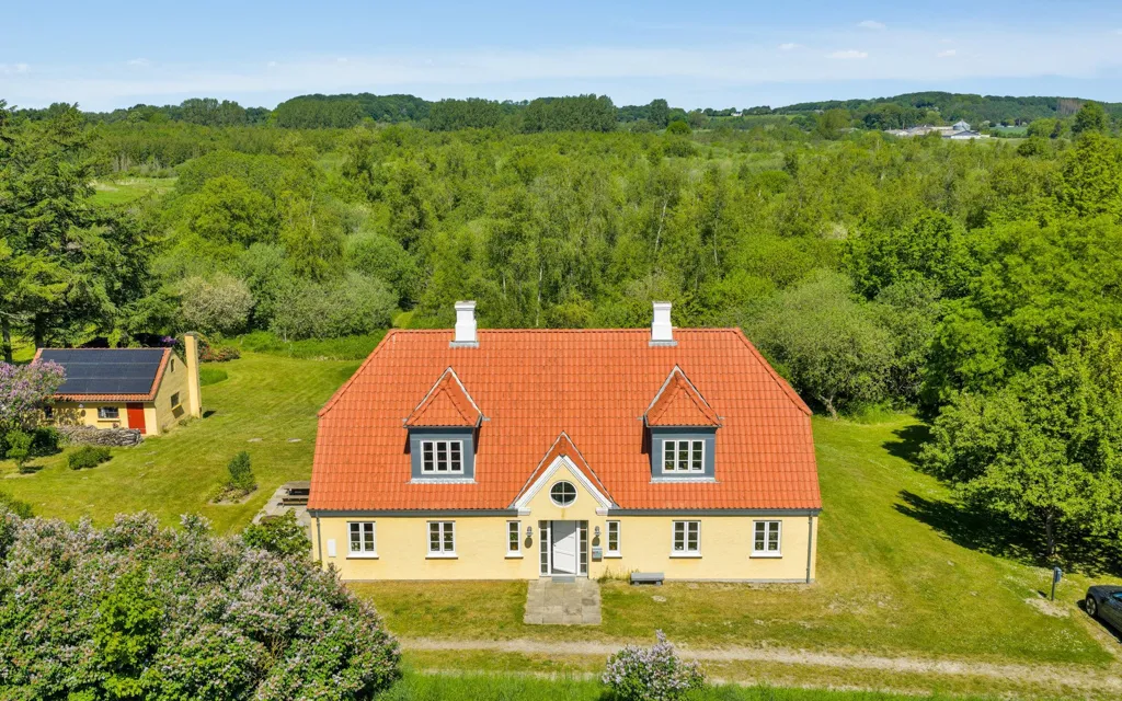Vue aérienne - Contemporary Villa with Garden in Broby