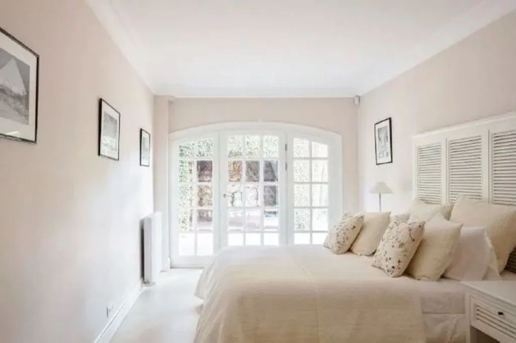 Chambres - Villa avec Vue Mer à Antibes