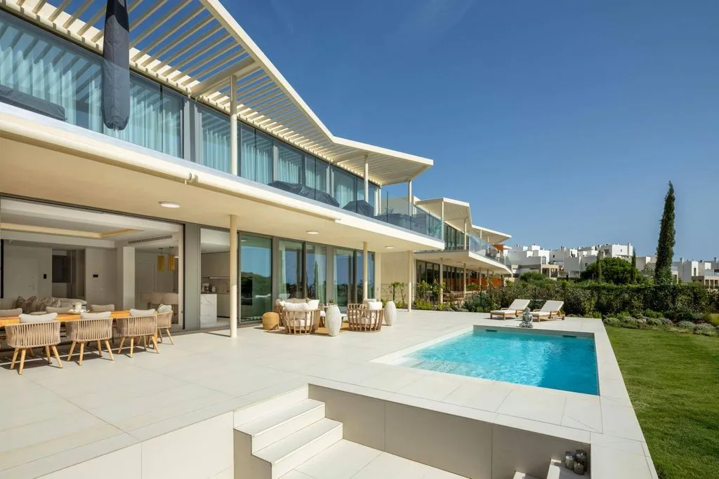 Pool - Luxury Apartment with Sea View in Mijas