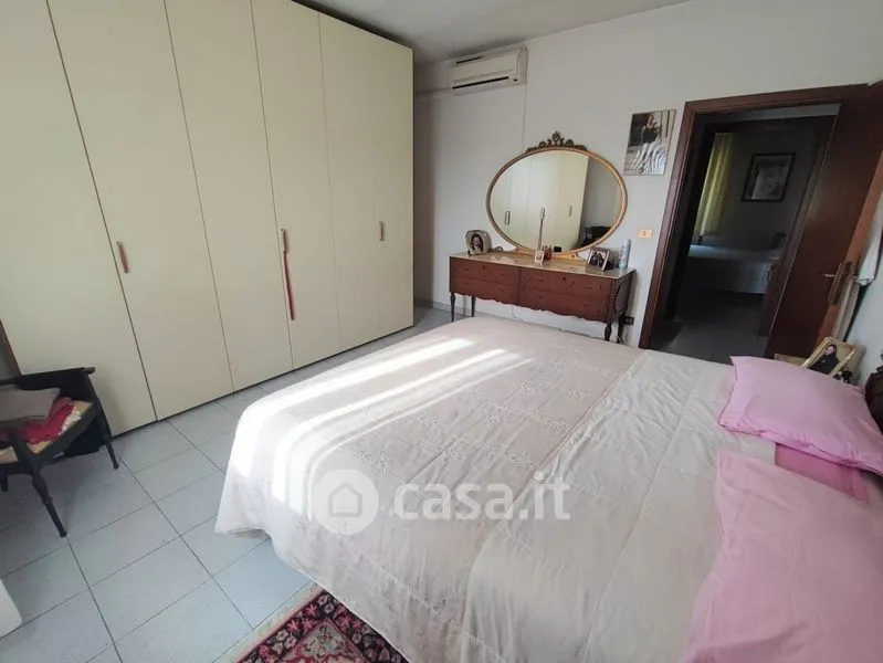 Chambres - Independent House with Garden in Terranuova Bracciolini