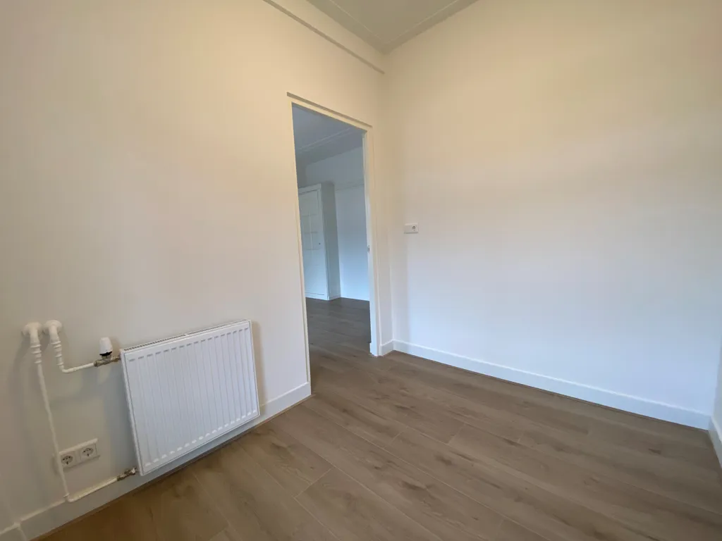 Pièces - Apartment with Balcony in Zeeheldenbuurt, Groningen