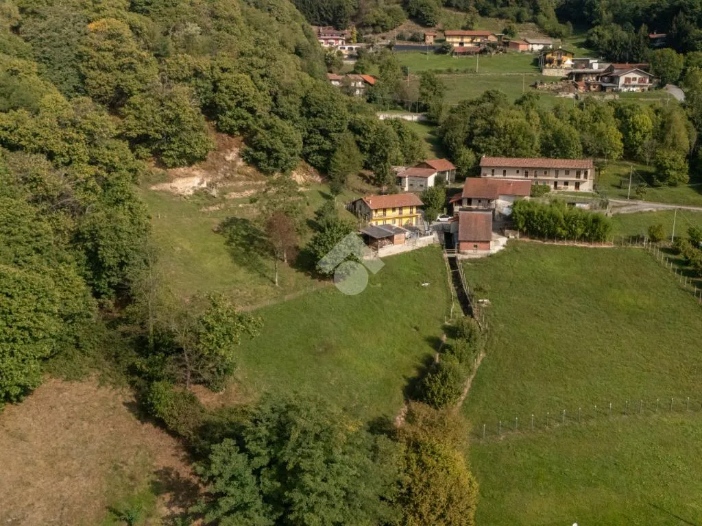 Õhuvaade - Independent House with Panoramic View in Rifreddo