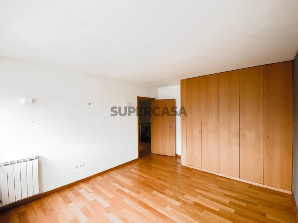 Magamistoad - Duplex T4+1 with Sea Views in Matosinhos