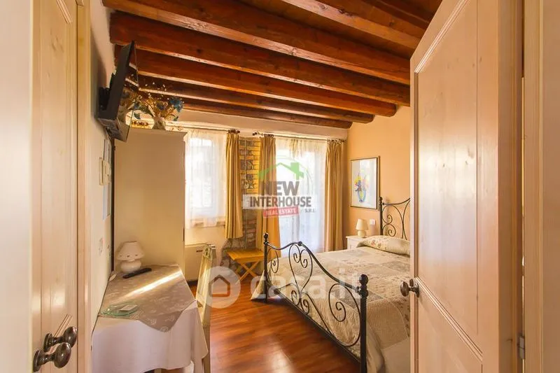 Magamistoad - Rustic Villa with Garden in Arba