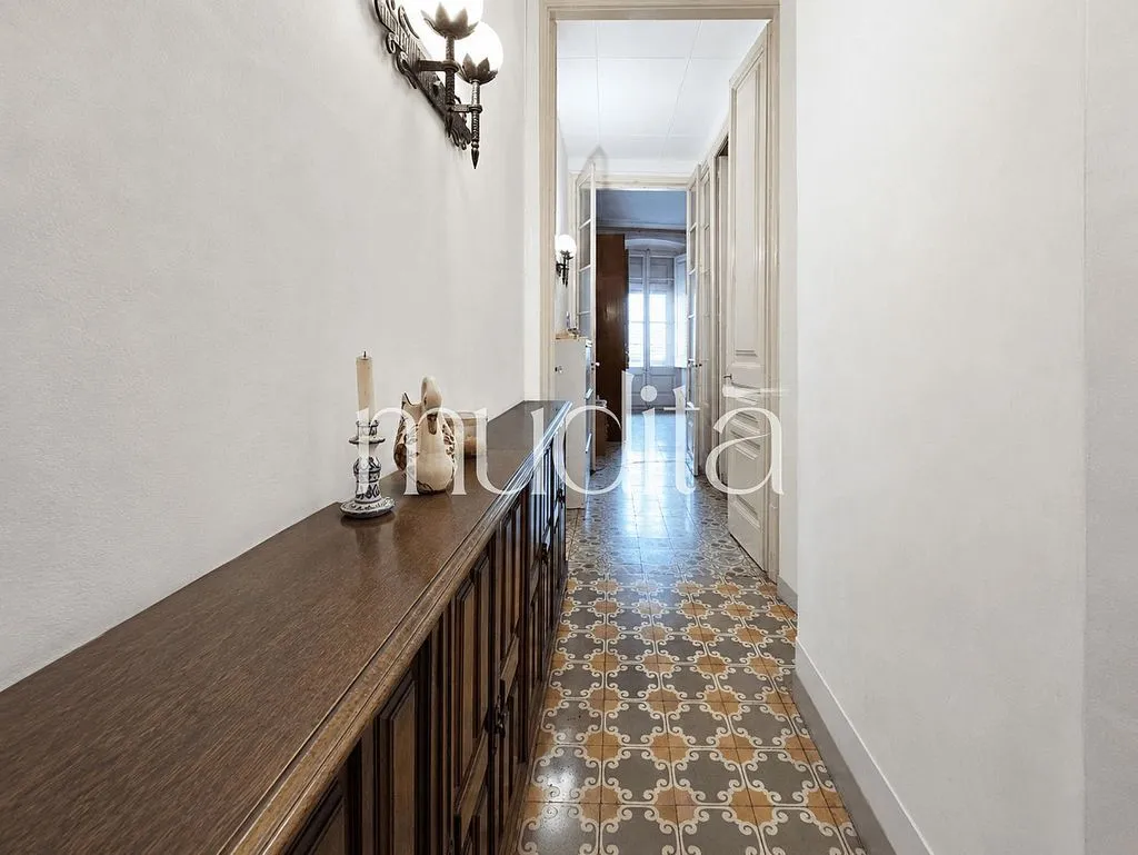hallway_entrance