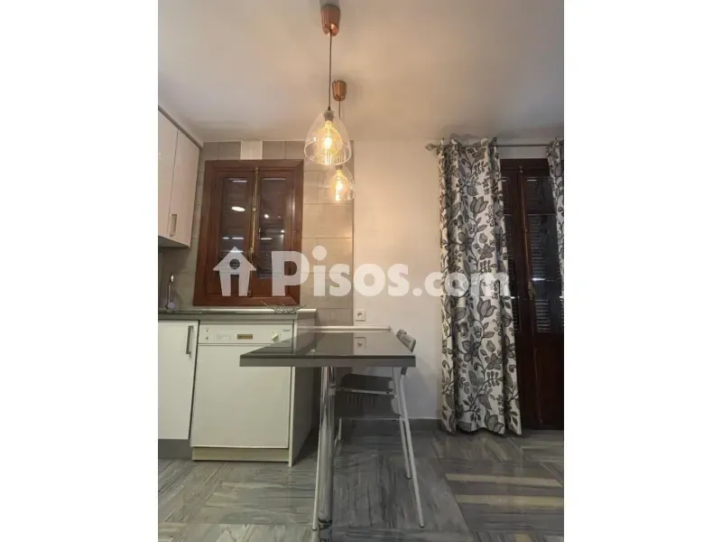 Cuisine - Furnished Apartment with Balcony in Granada Centre