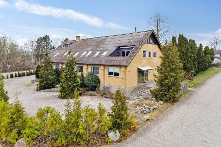 Õhuvaade - Large Property with Garden in Vipperød